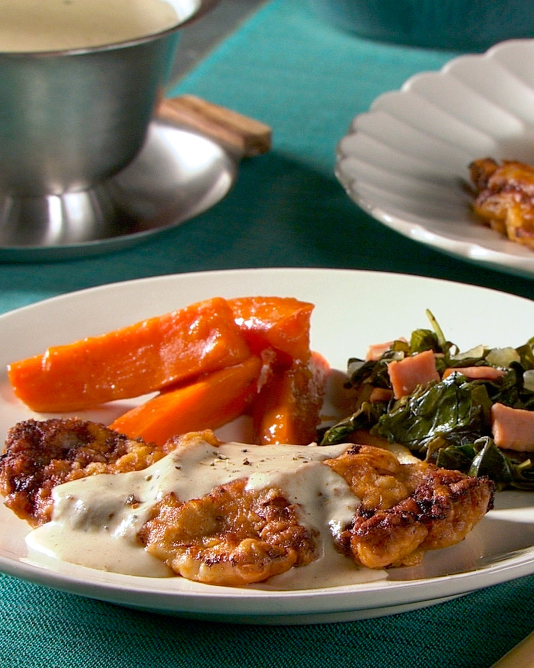 Mad Hungry Recipe: Chicken Fried Steak with Gravy