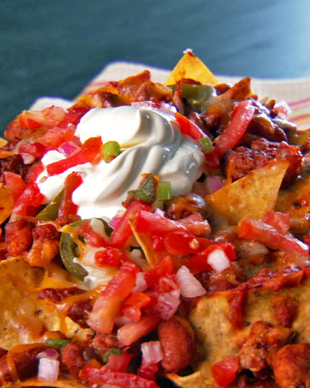 Mad Hungry Recipe: Chicken Chili Nachos