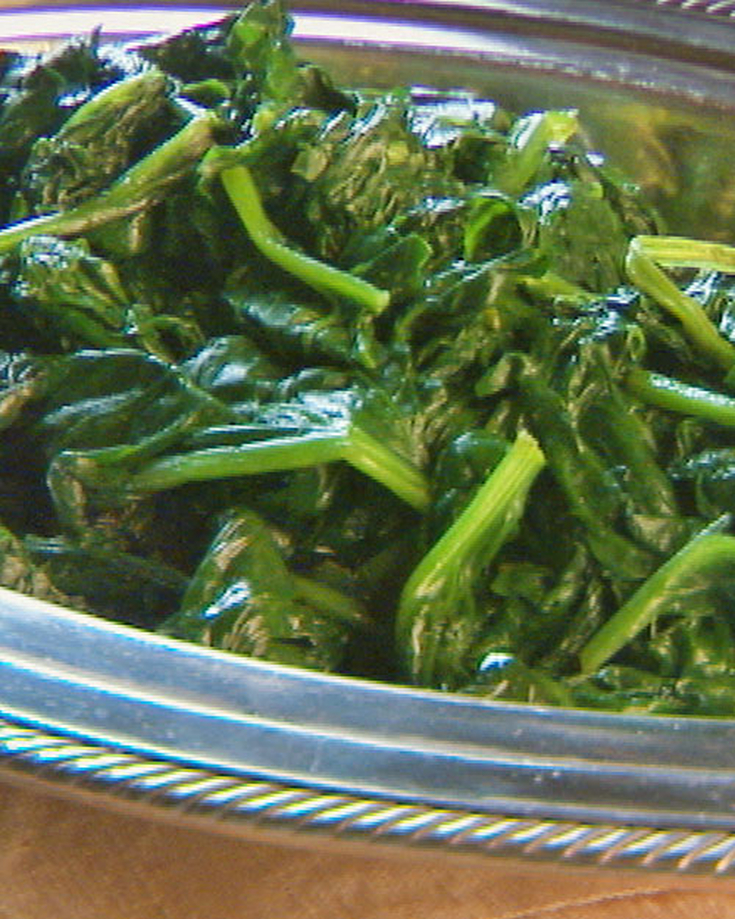 Mad Hungry Recipe: Steamed Spinach