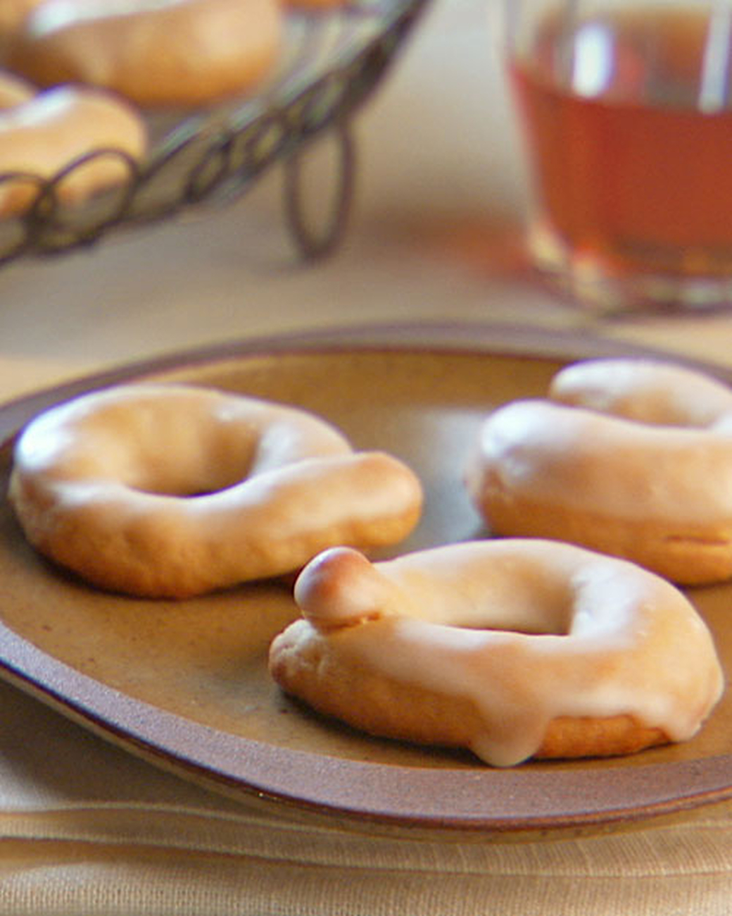 Mad Hungry Recipe: Carolina's Wine Taralli Cookies