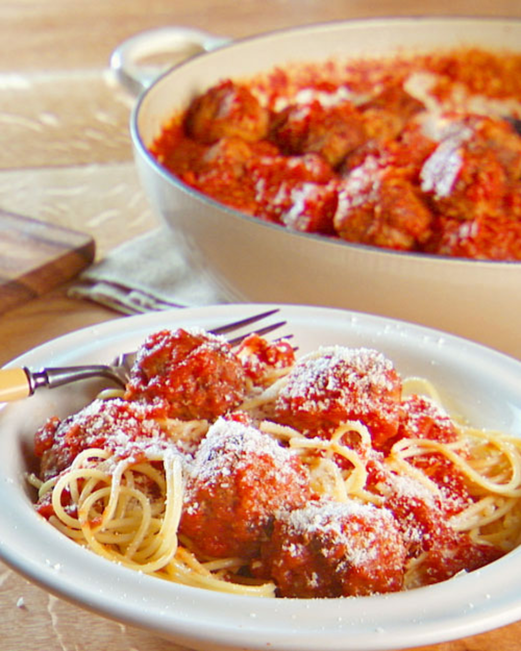 Mad Hungry Recipe: Meatballs and Tomato Sauce