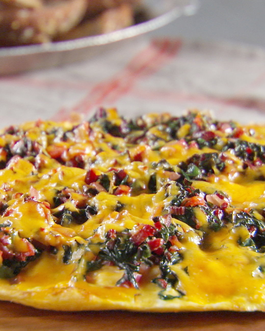 Mad Hungry Recipe: Grande Pizza Omelet
