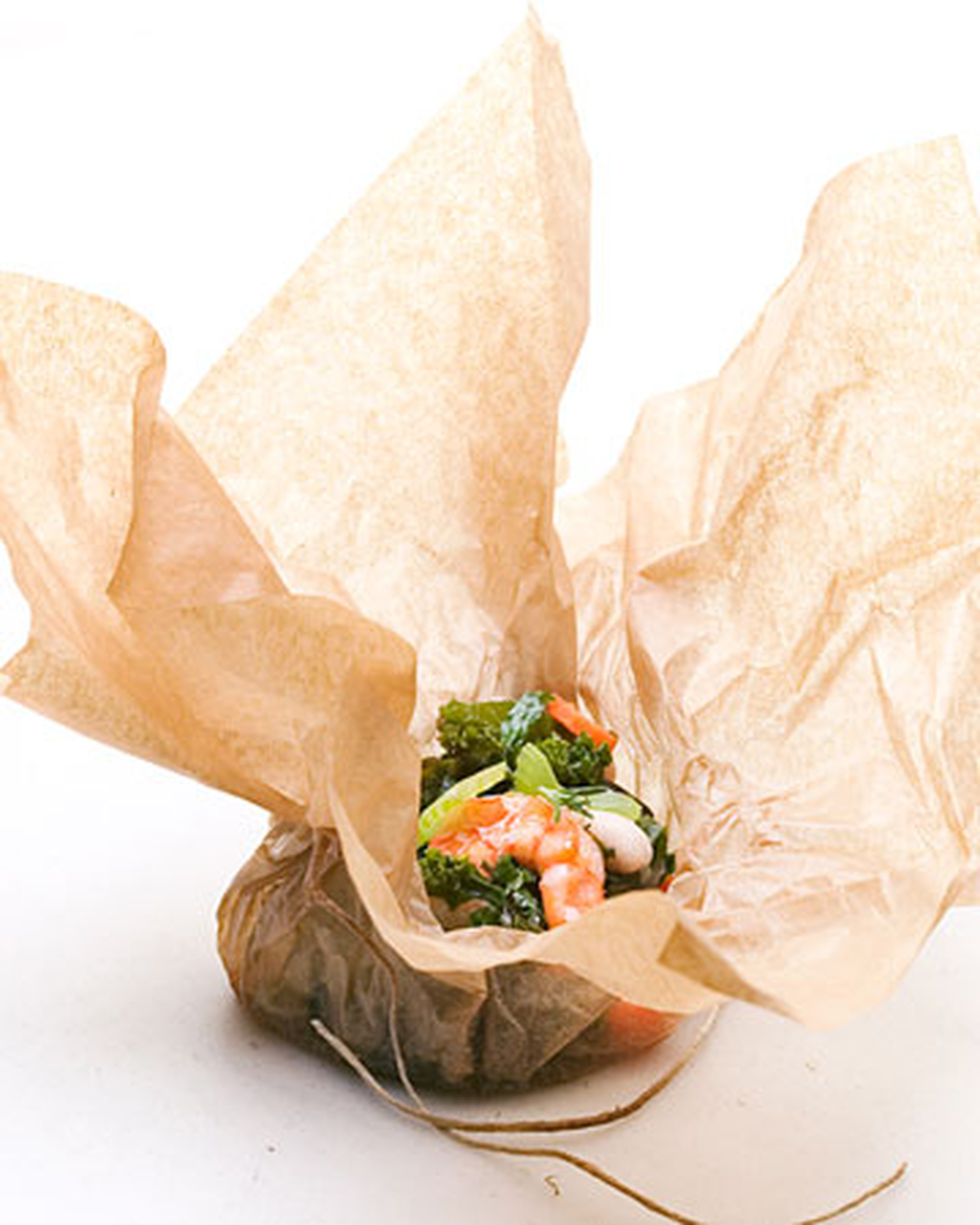 Mad Hungry Recipe: Shrimp with Kale and White Beans Baked in Parchment