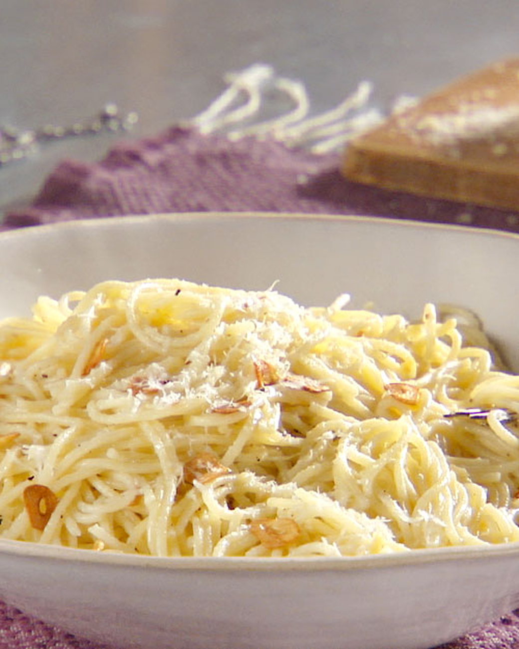 Mad Hungry Recipe: Spaghetti with Garlic Three Ways