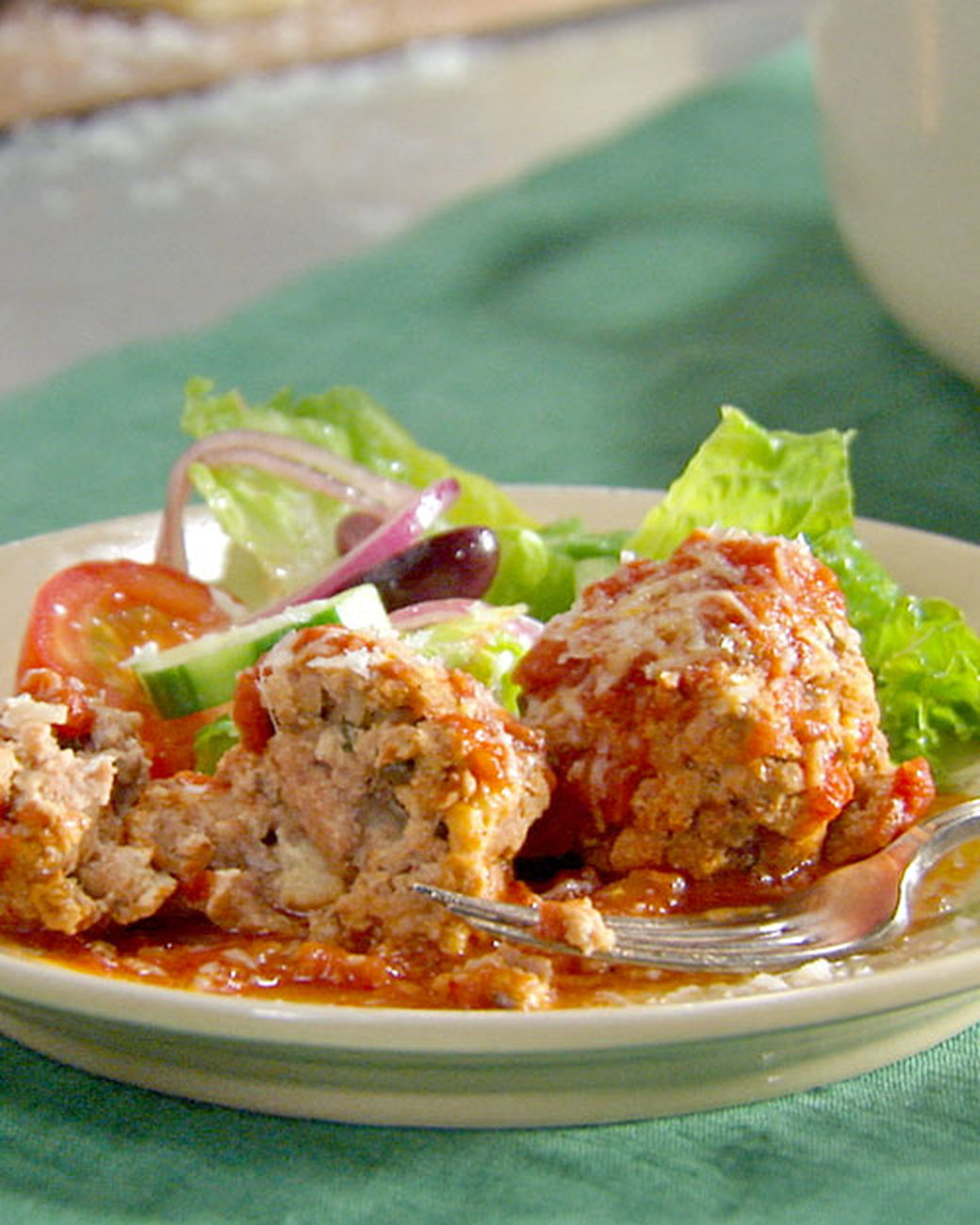 Mad Hungry Recipe: Light and Fluffy Meatballs