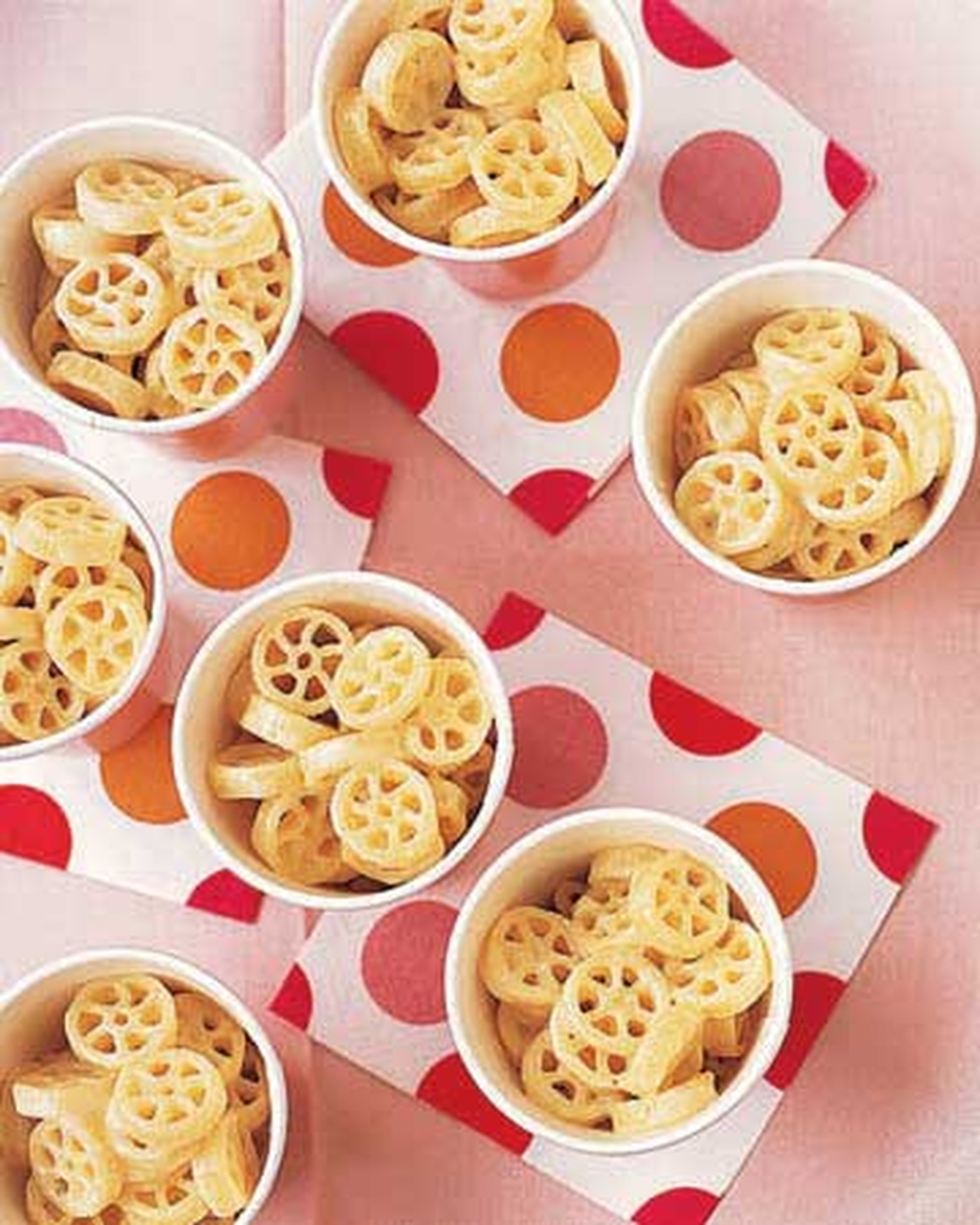 Mad Hungry Recipe: Pasta Wheels and Cheese