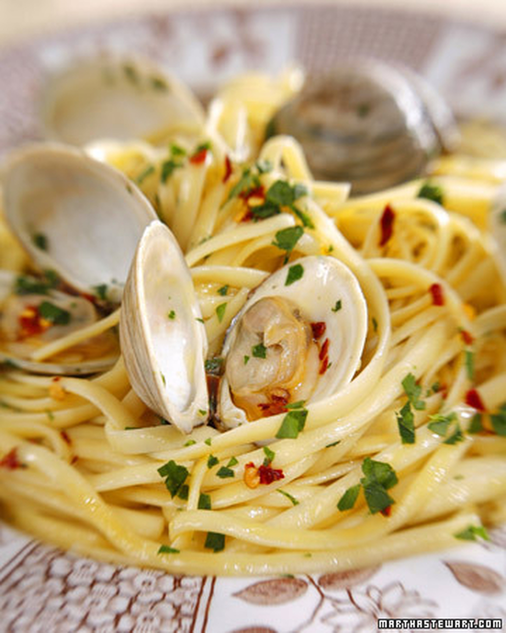 Mad Hungry Recipe: Linguine with Clams